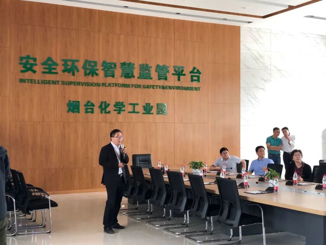 煙臺開發(fā)區(qū)區(qū)紀委到智園科技煙臺智慧化平臺視察工作